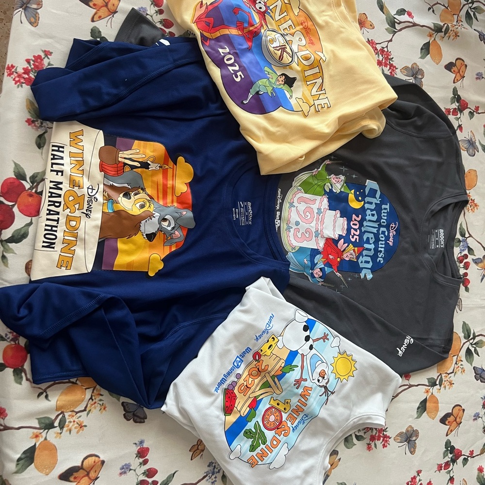 Wine and Dine 2025 all races long sleeve tshirt Bundle - Picture 2 of 2